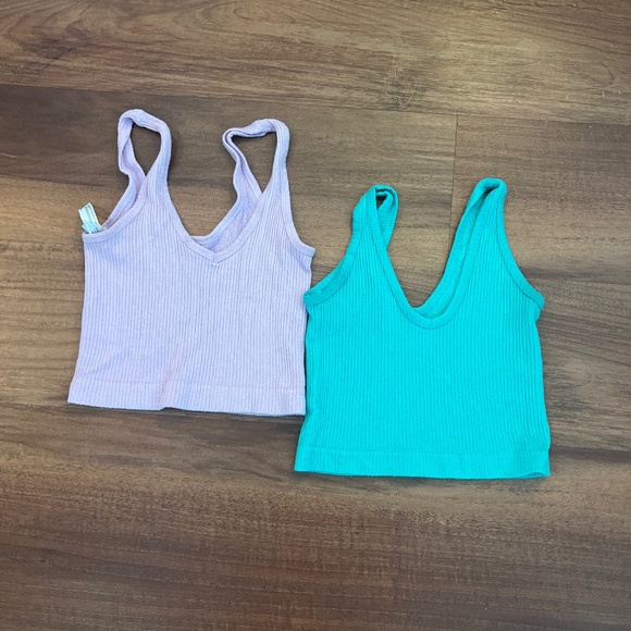 Urban Outfitters Tank Tops - Picture 1 of 1